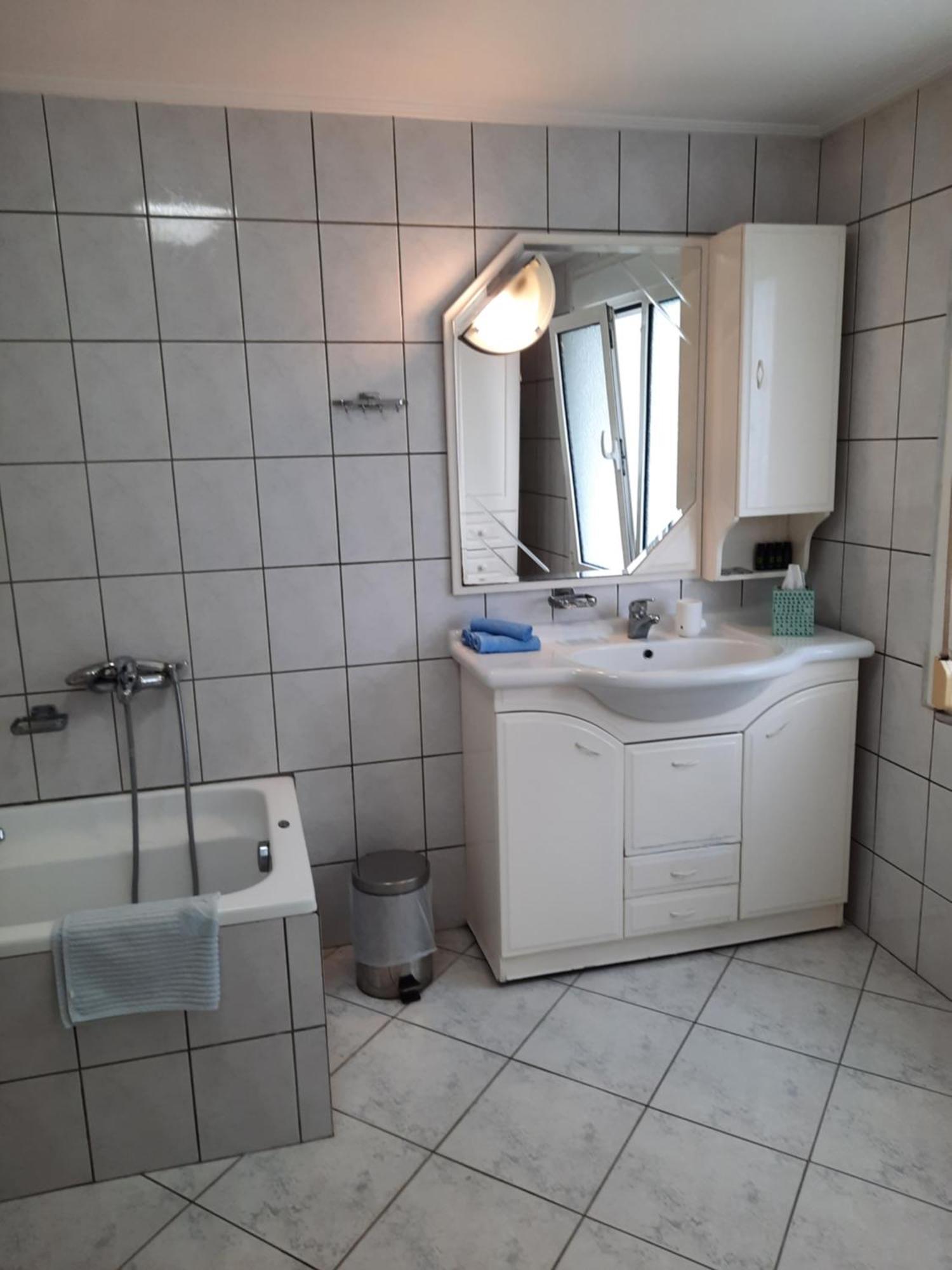 Vasilis Garden House Holiday home *