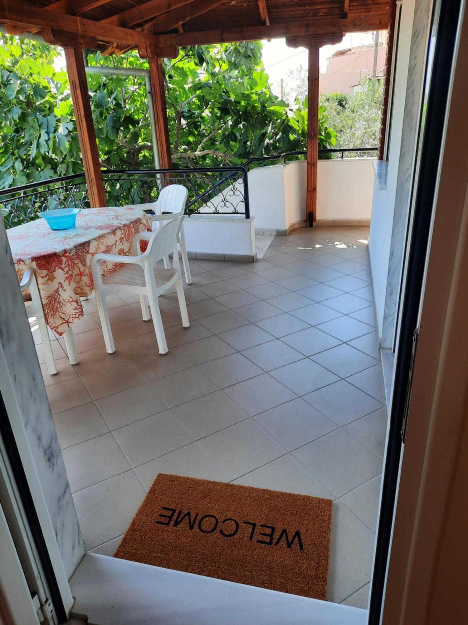 Vasilis Garden House Holiday home *